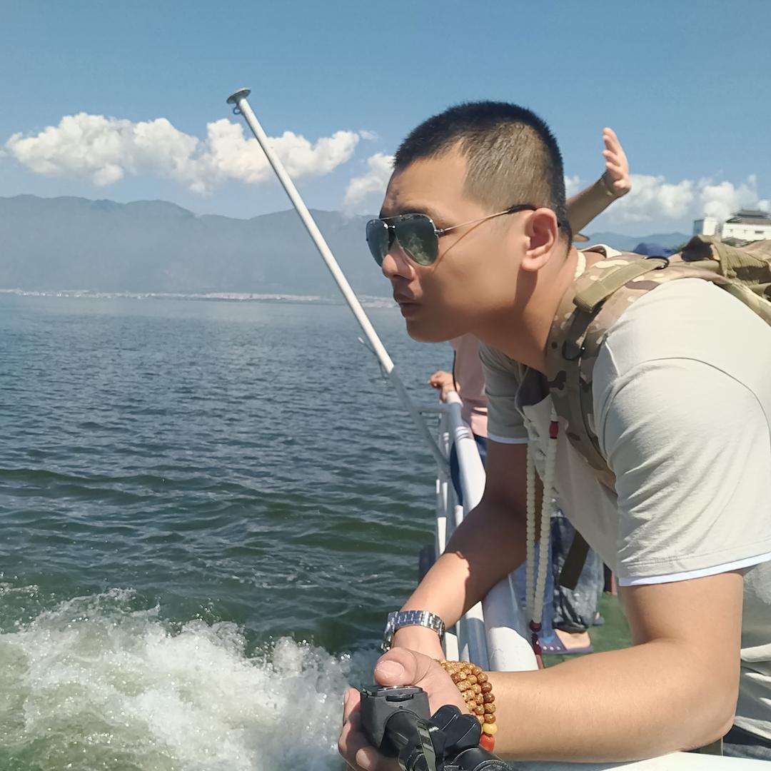 极修匠谭哥