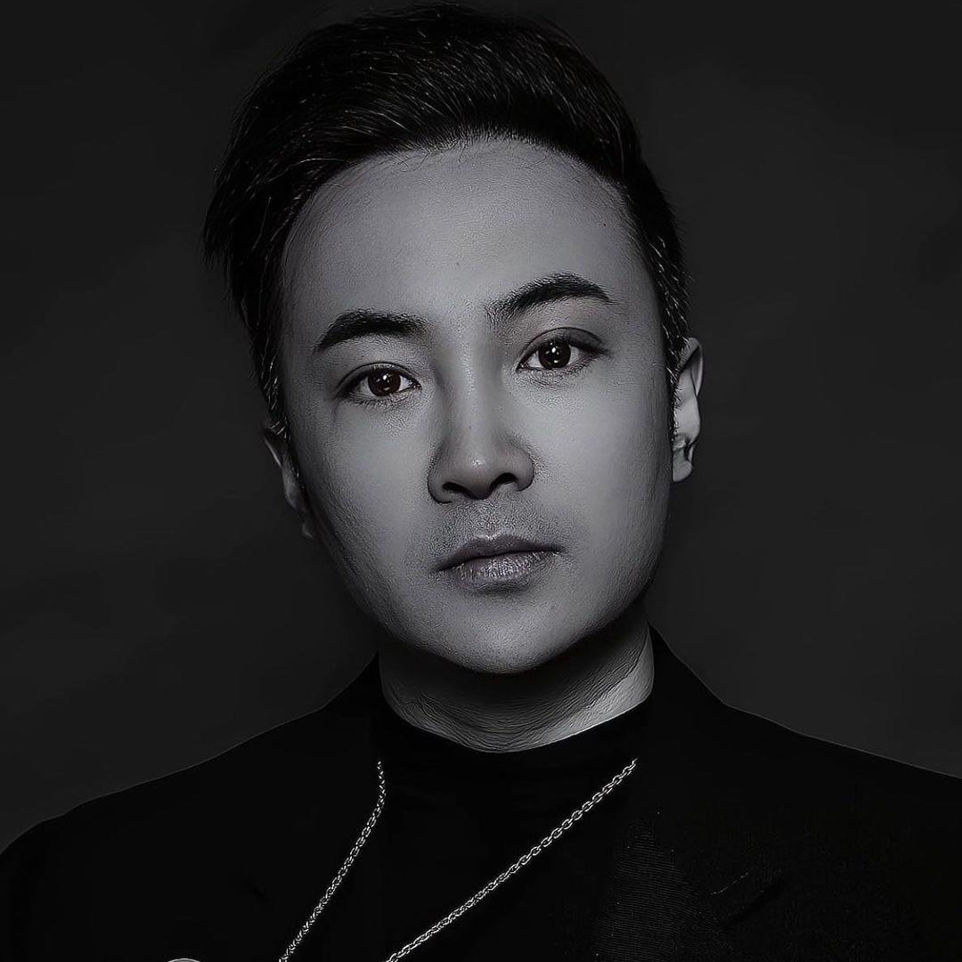 中短发、设计师：金峰.