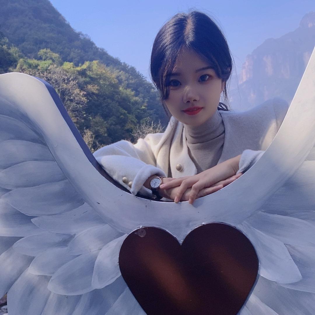 周大生珠宝思敏