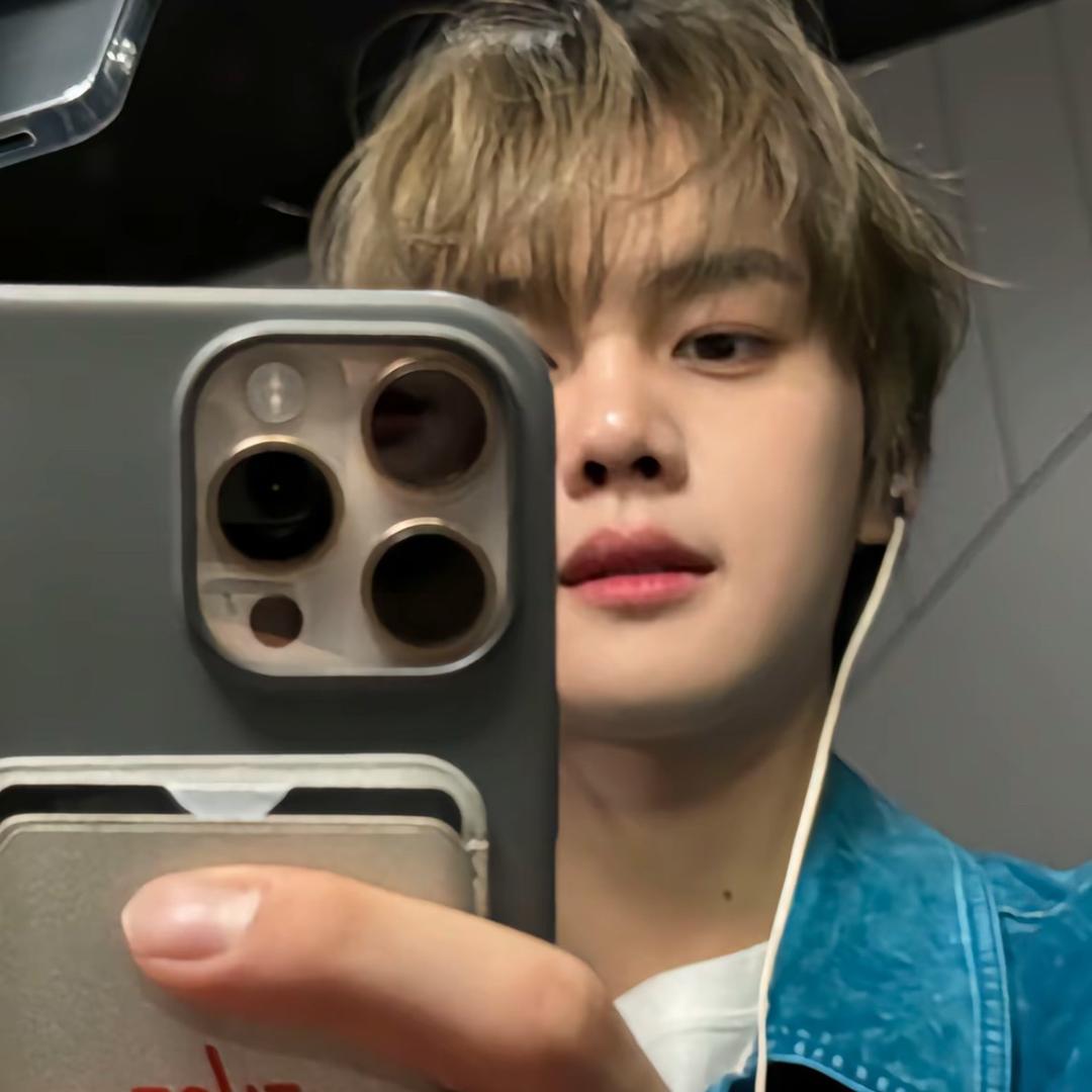 为金奎彬出走的那个雨夜（和ricky握手