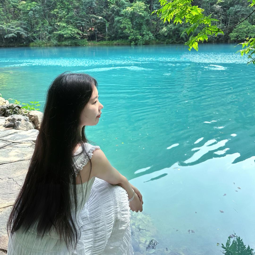 导游阿瑶（贵州中·高端旅游）