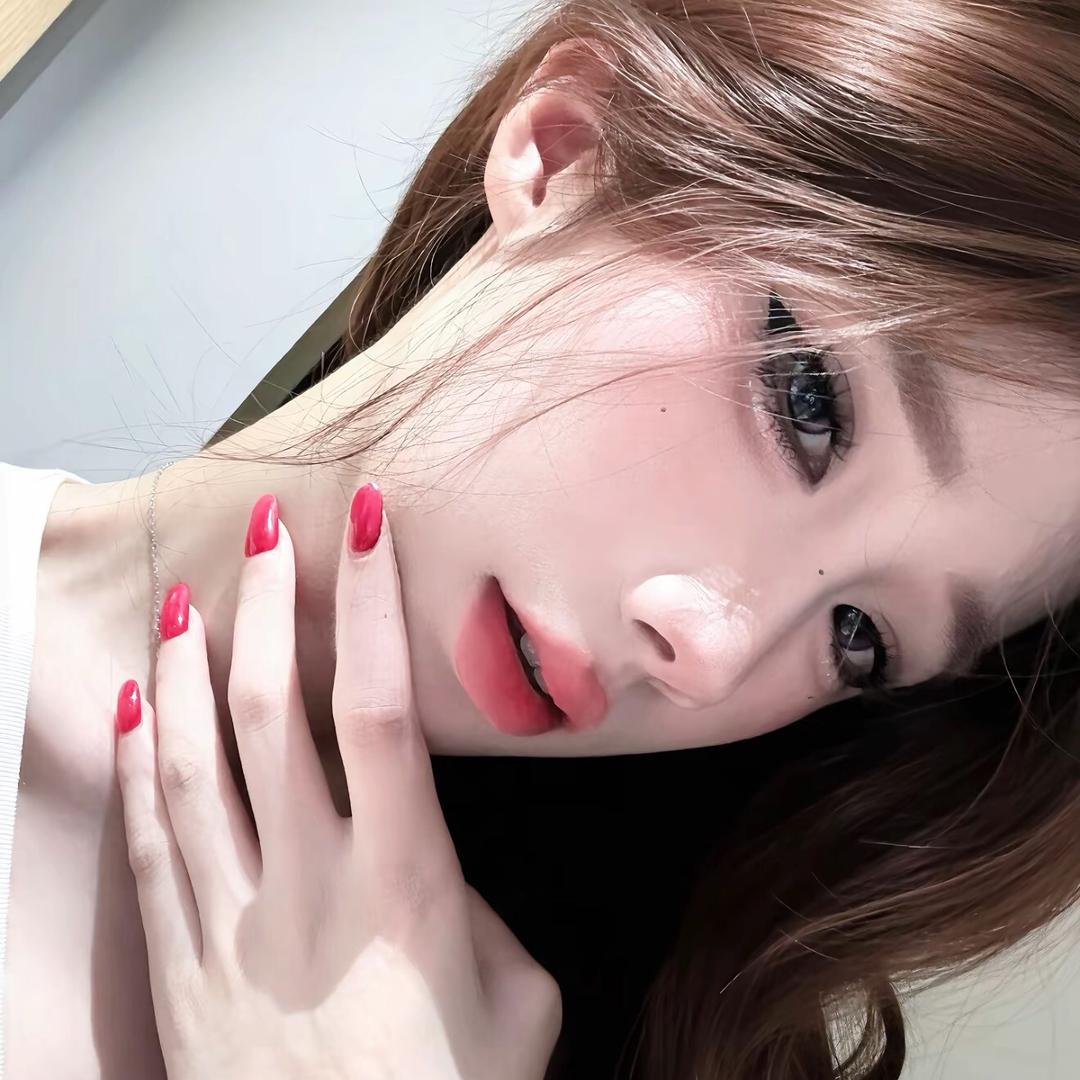 小猫吃鱼🐟