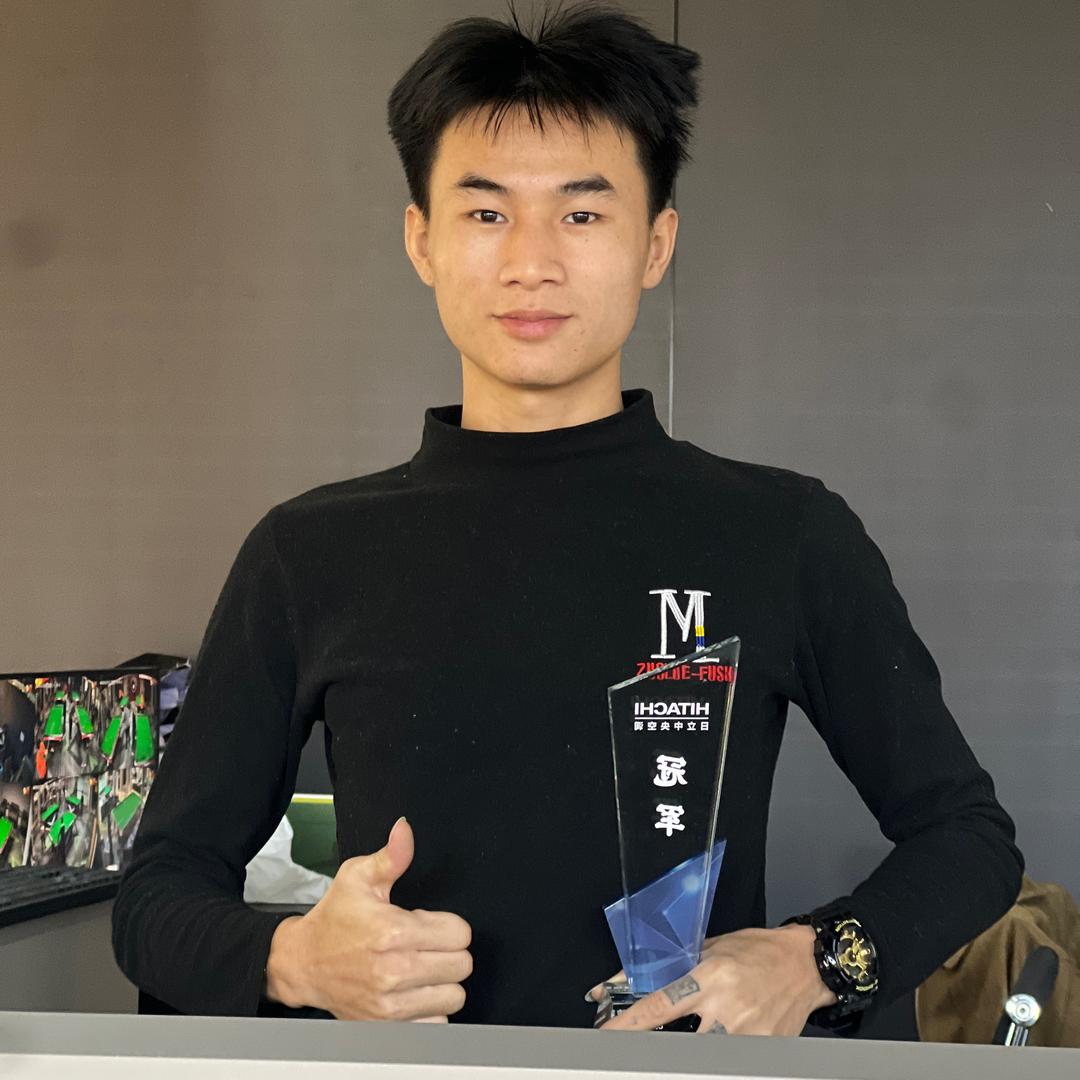 A.小七🎱