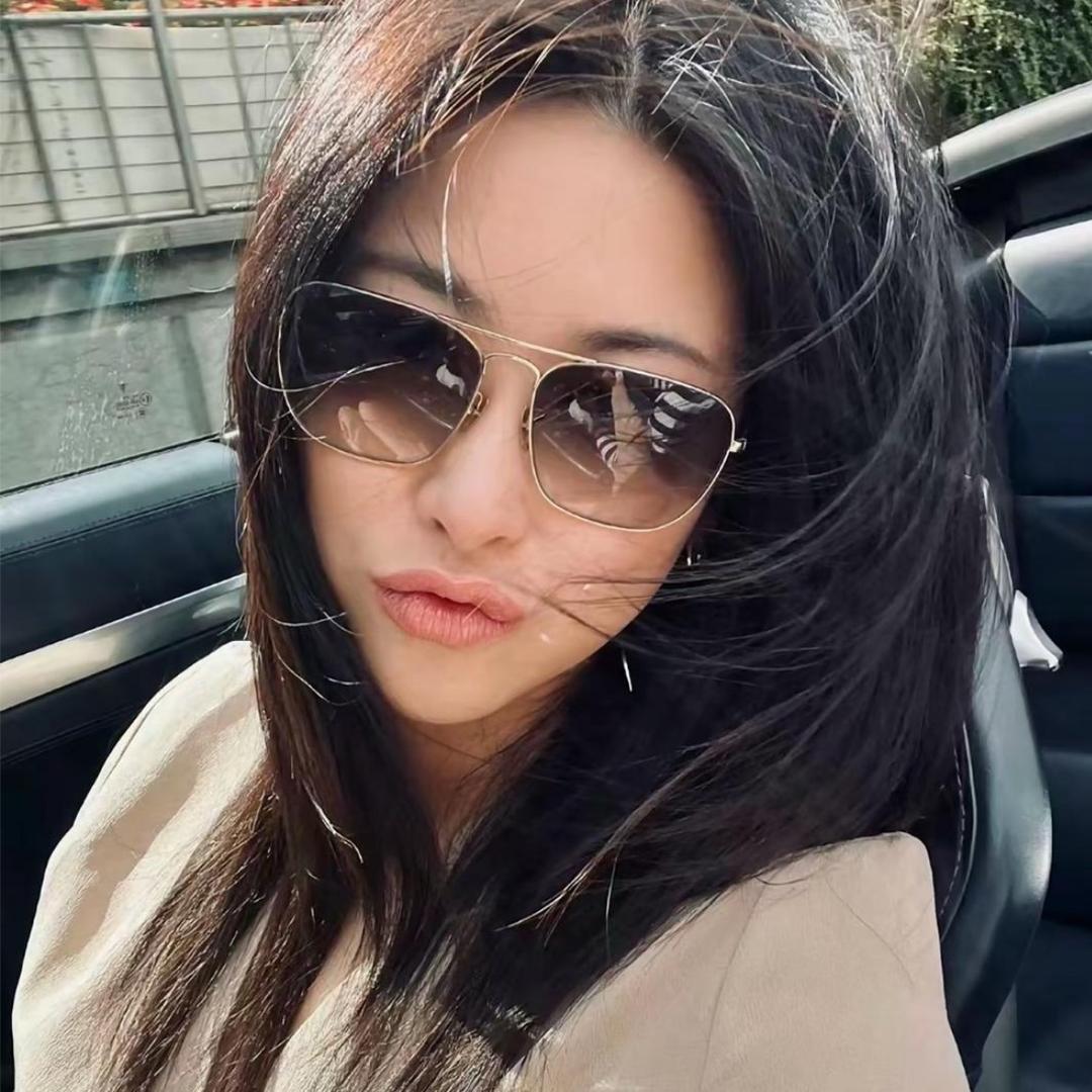 李昂·