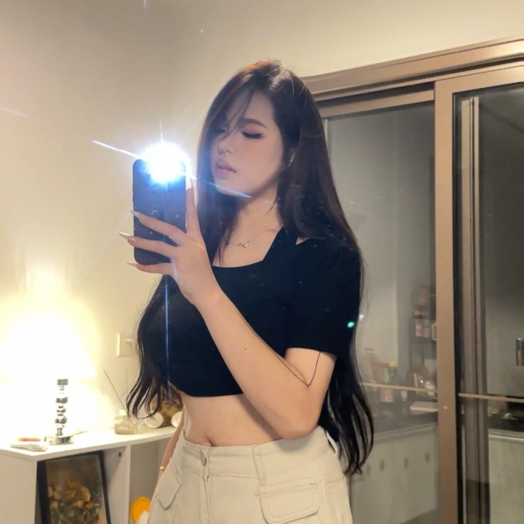 为生活卖衣服（微胖）