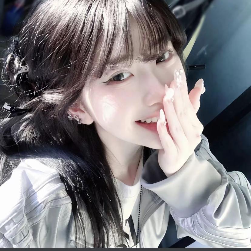 新视线-李李服饰