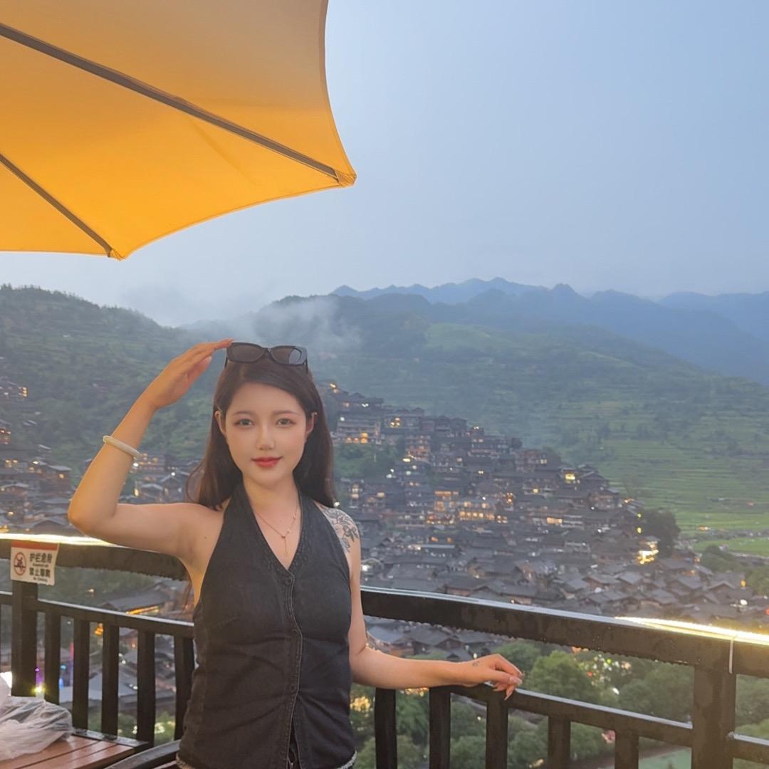 小小小月吖