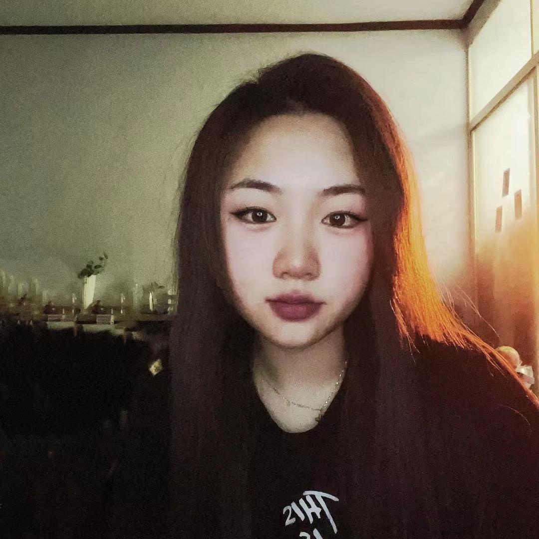 李欣_