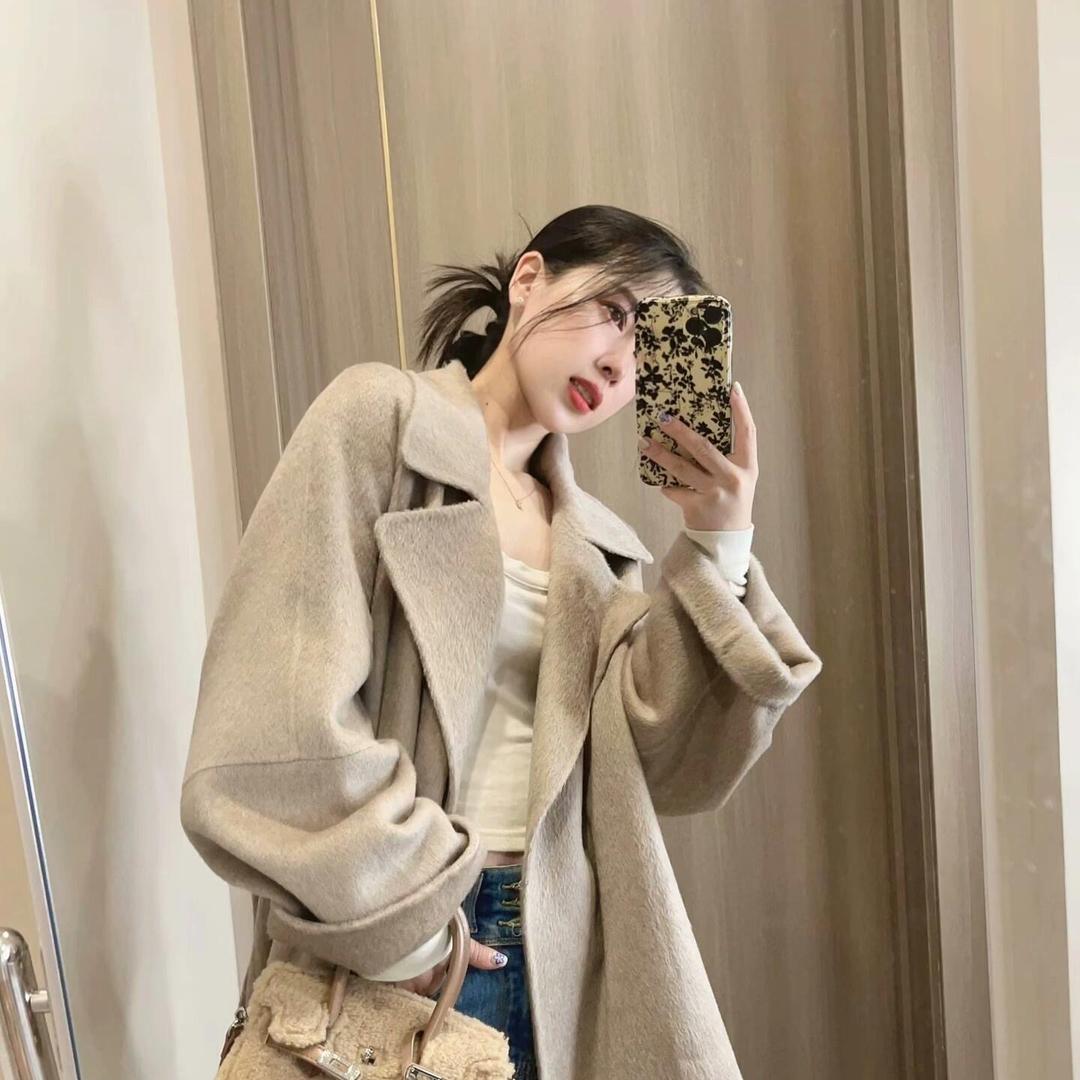 瑞垚女装店