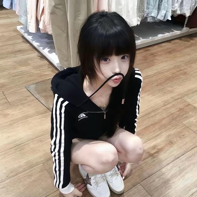 🕷️、7