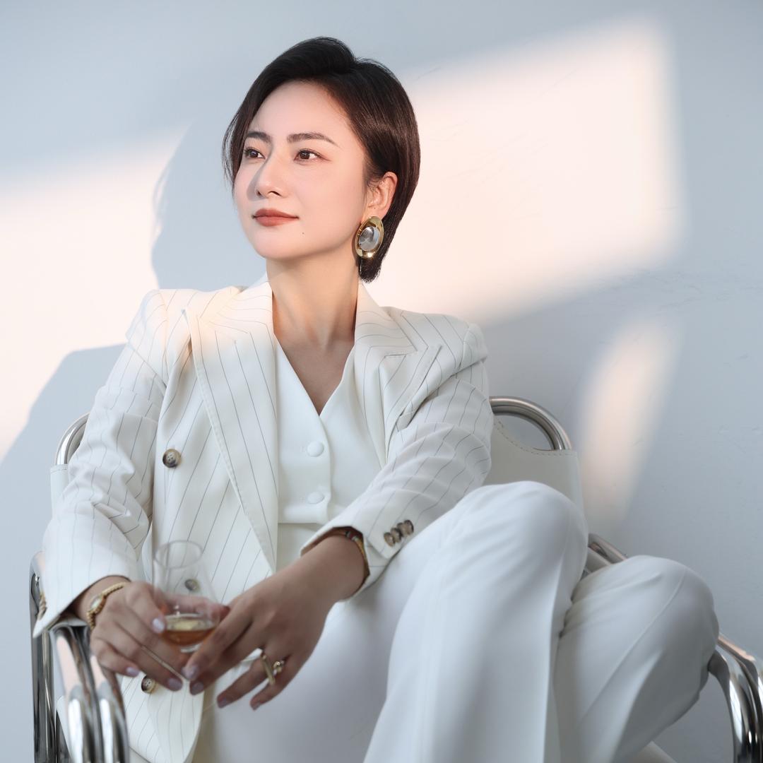 微醺的Nancy