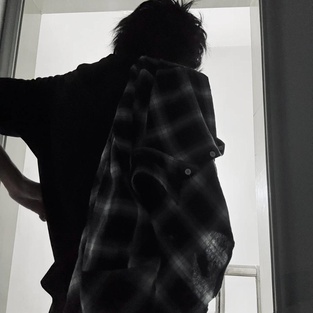 沄