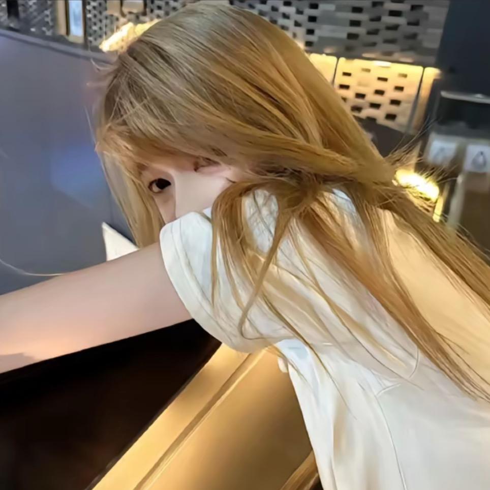 温柔欣/.