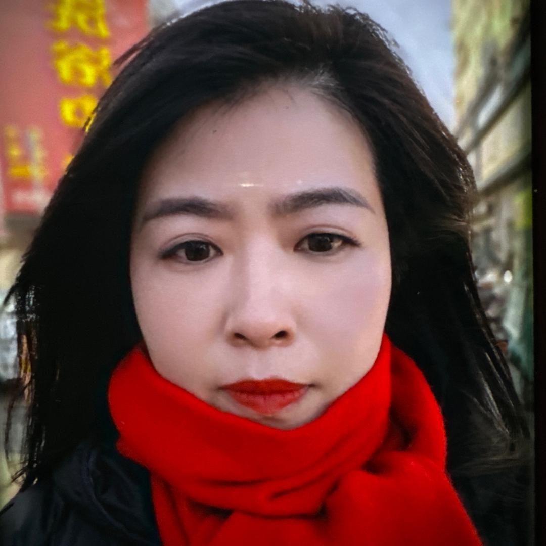 李皎（jiao）在新疆