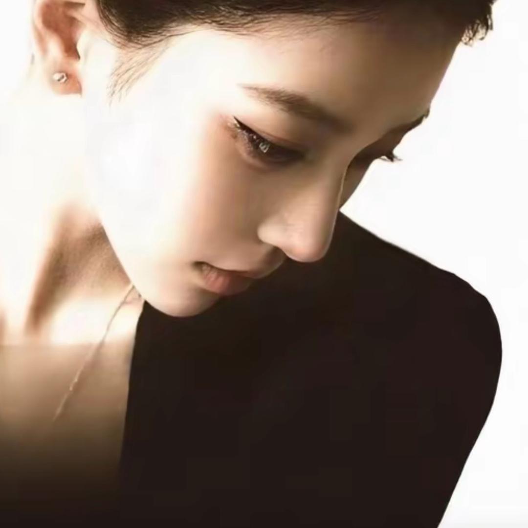 佳妮美女