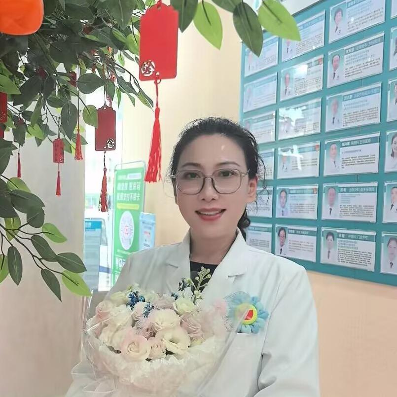 白衣张姨