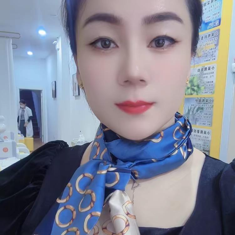 冠县呆熊洗脸吧！