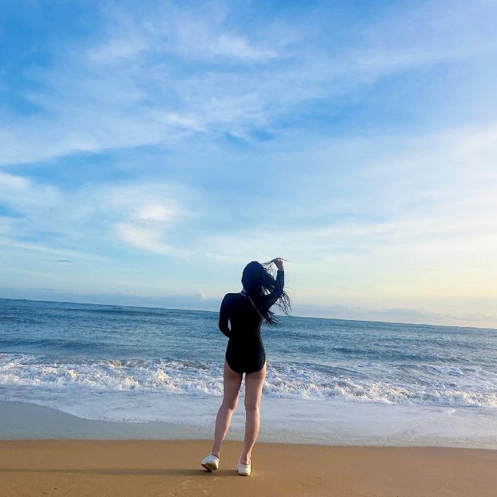 @曼