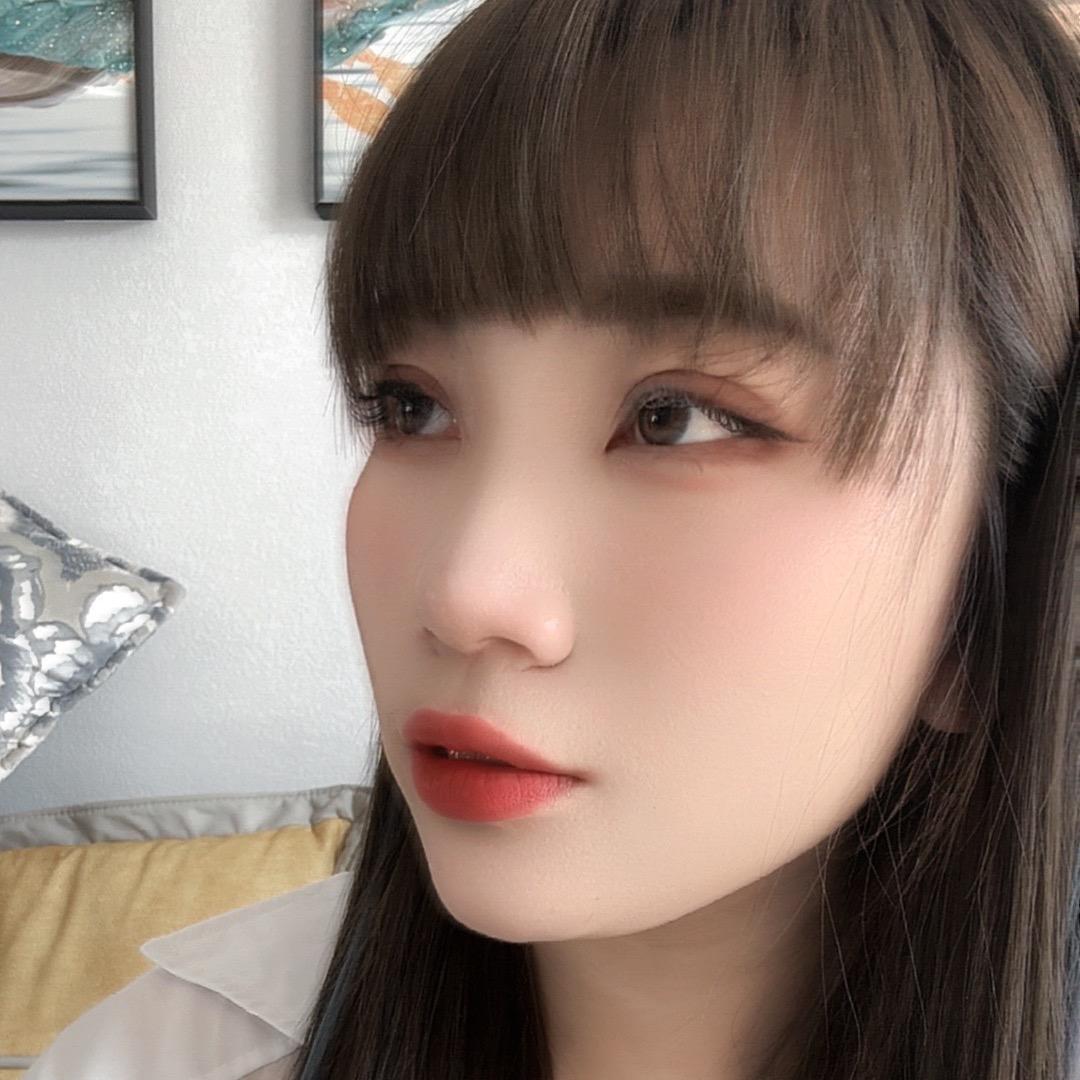 芷间美甲店