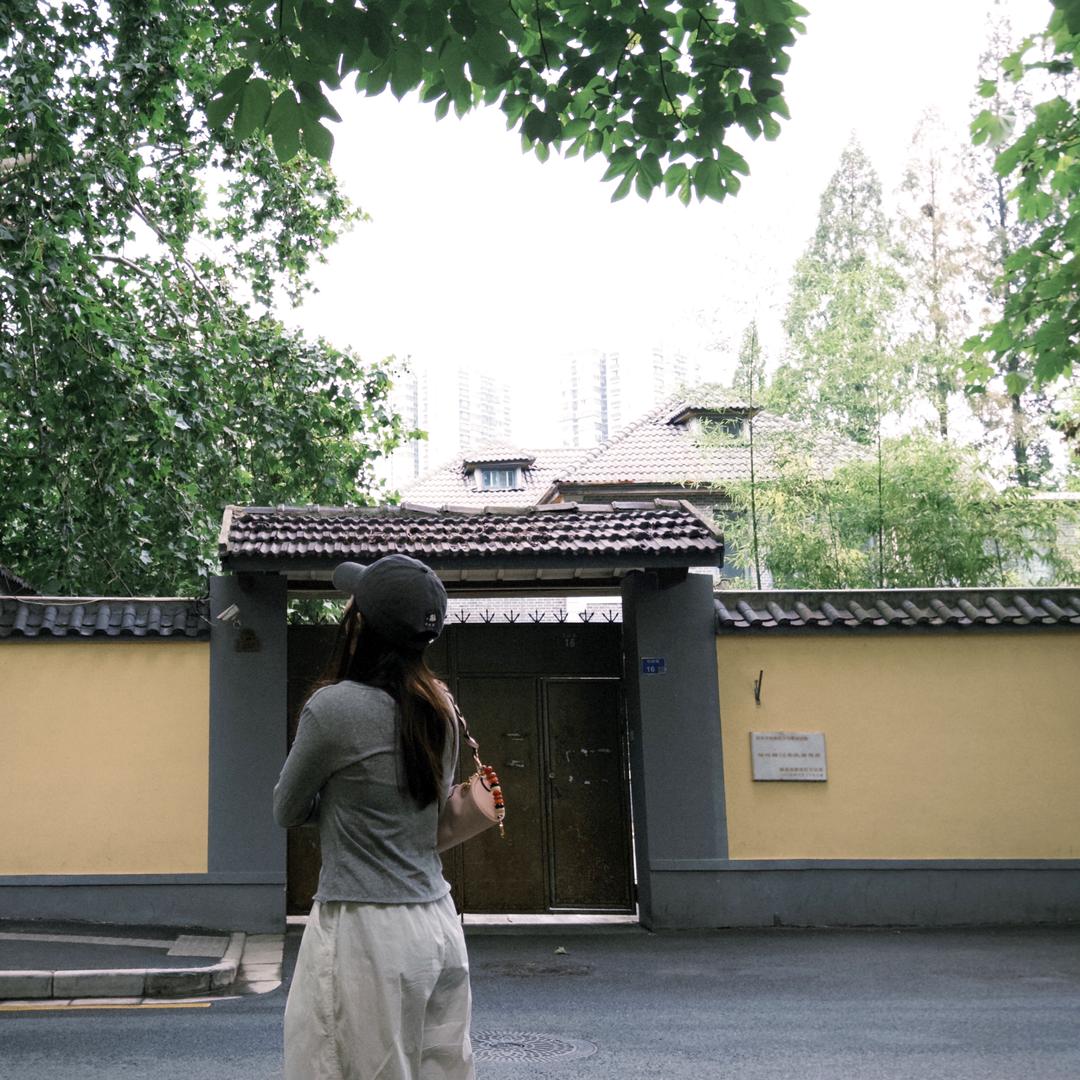 胡泥叽哇