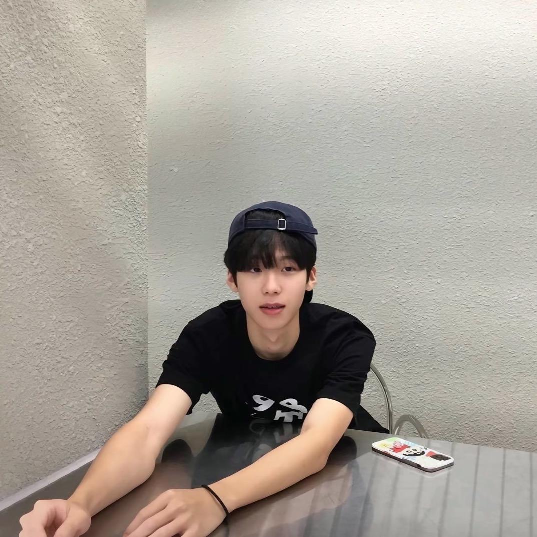 Hhuu