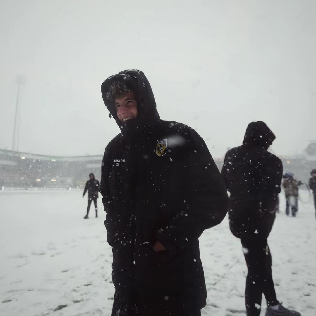 量角器也量不了脚啊