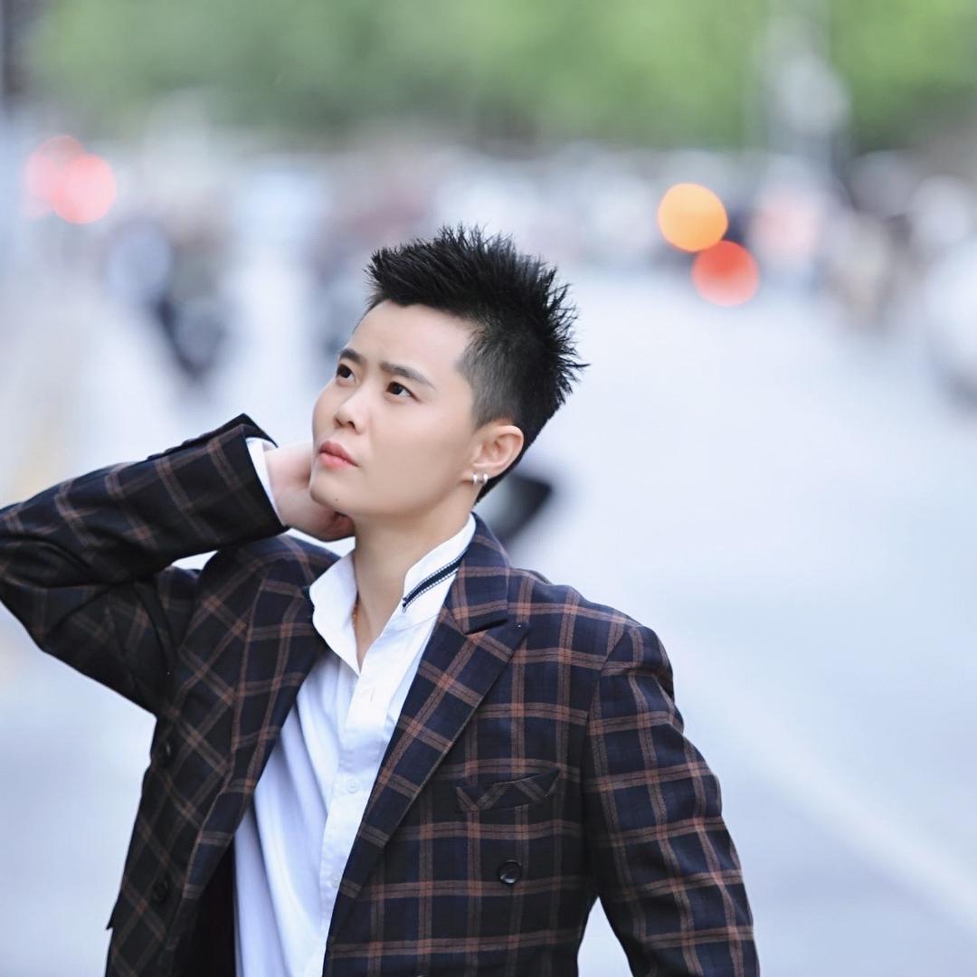 傻大姐家政教育有限公司 凯经理