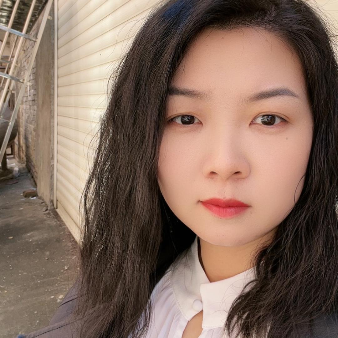 洞庭湖边的娜娜