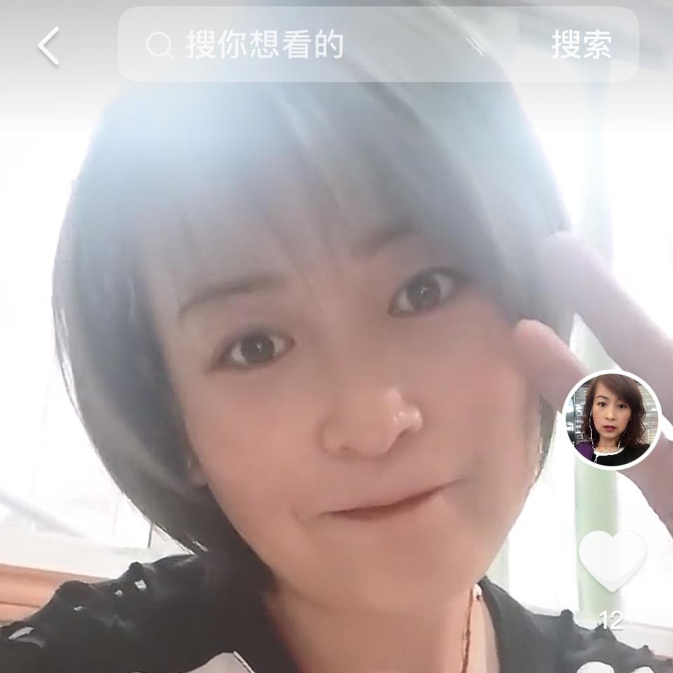 山涧流淌的小溪