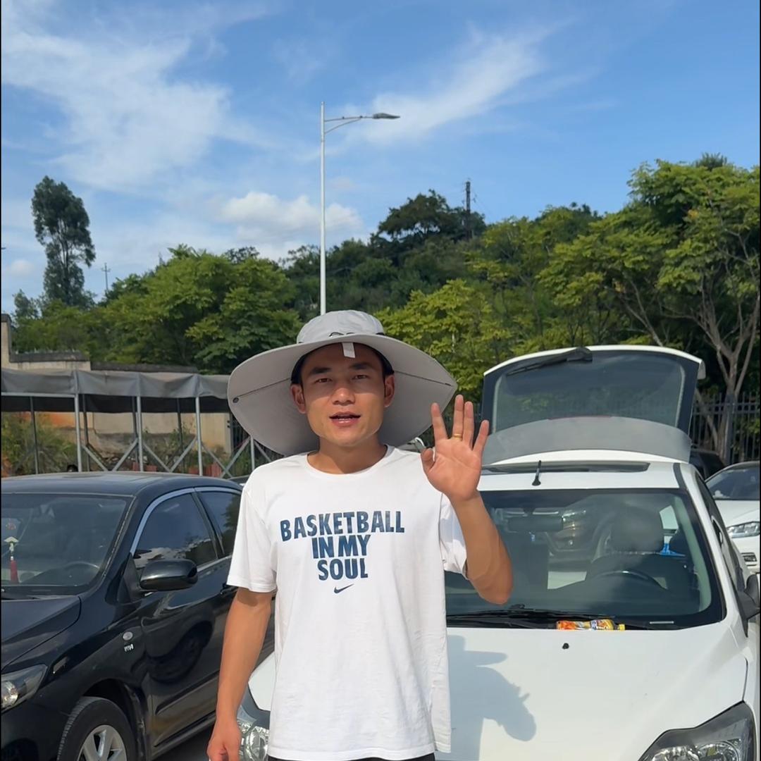 昆明金彩二手车