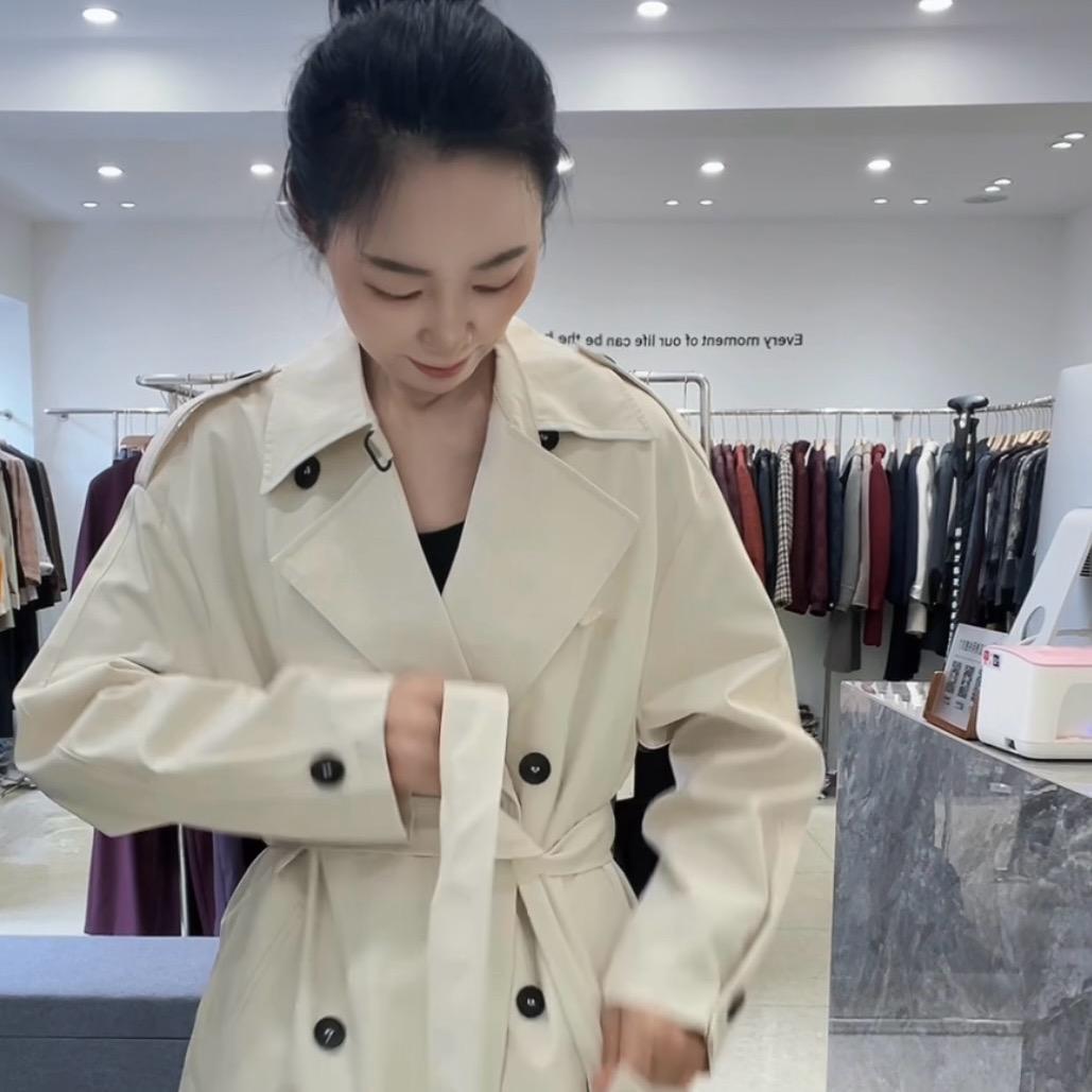 女人当家服装店