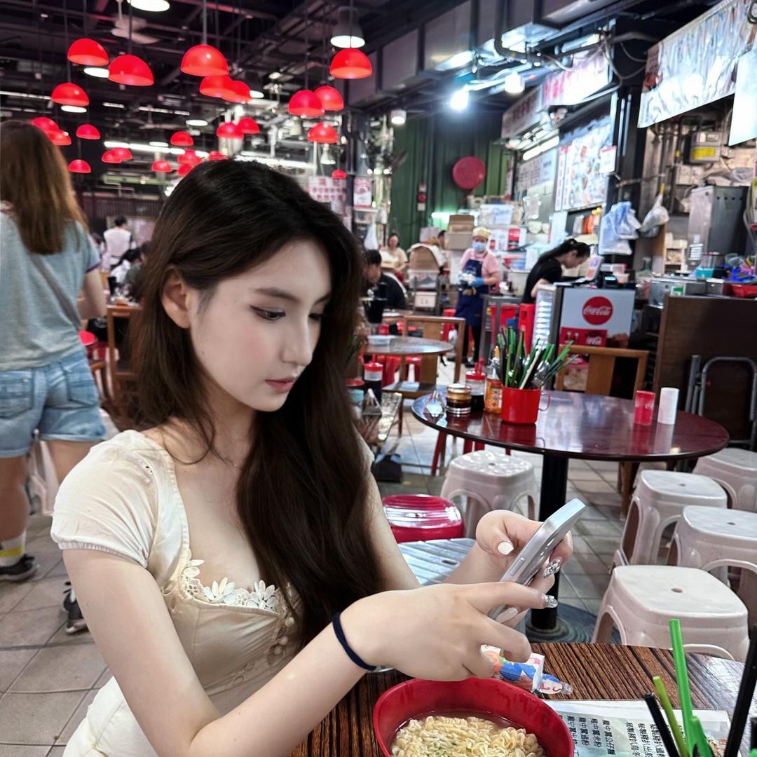 小霜同学的牛仔小铺
