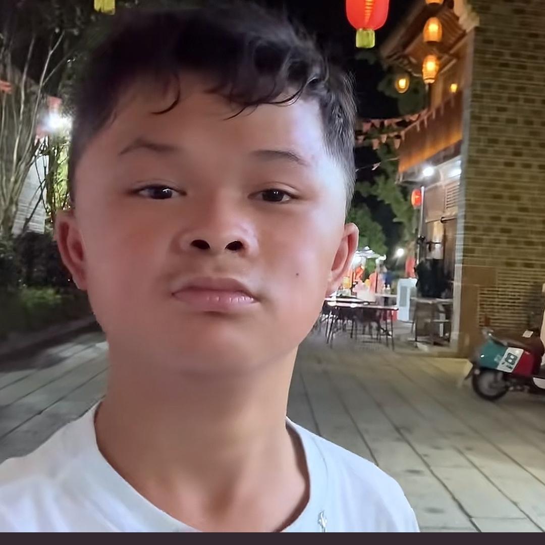 高小勤