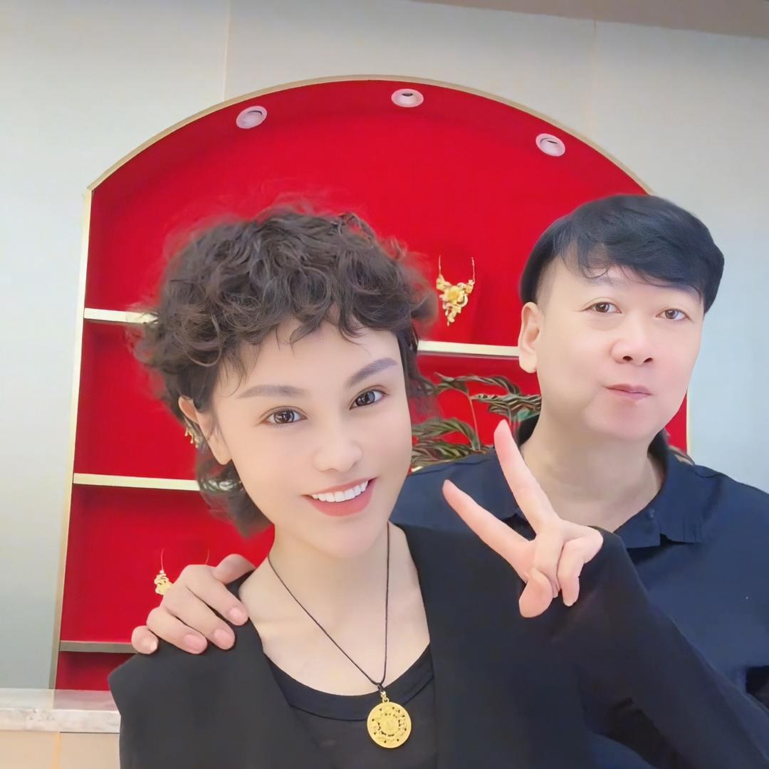 小影夫妇直播好物推荐LM77