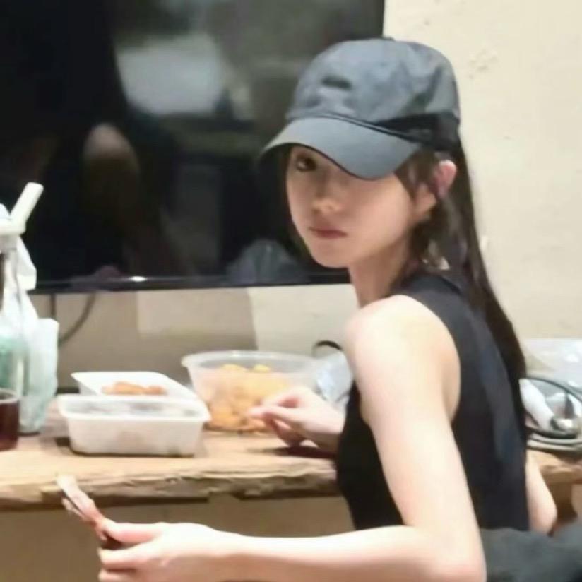 一个美女