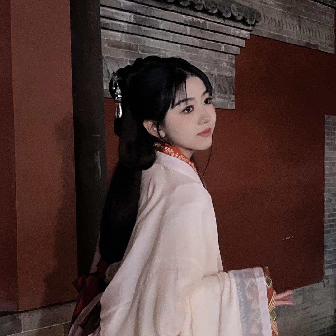 洛洛家