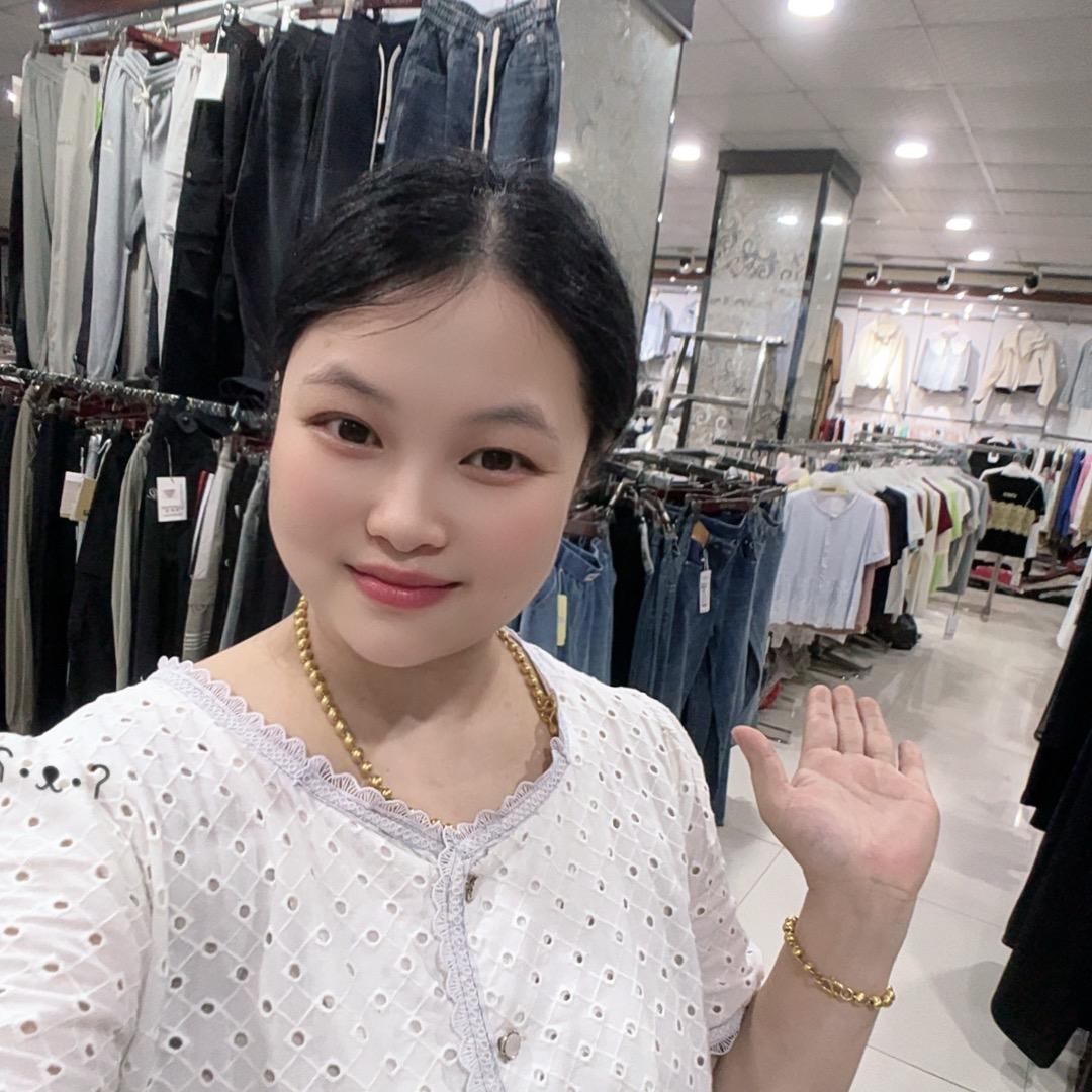 南峰服饰广场盘湾店