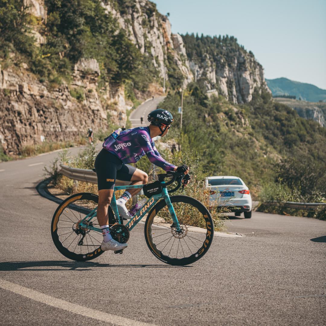 M🕶️（学弟）