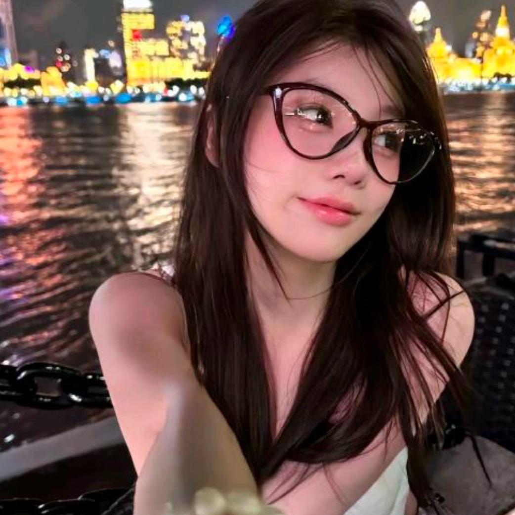 栗子李.