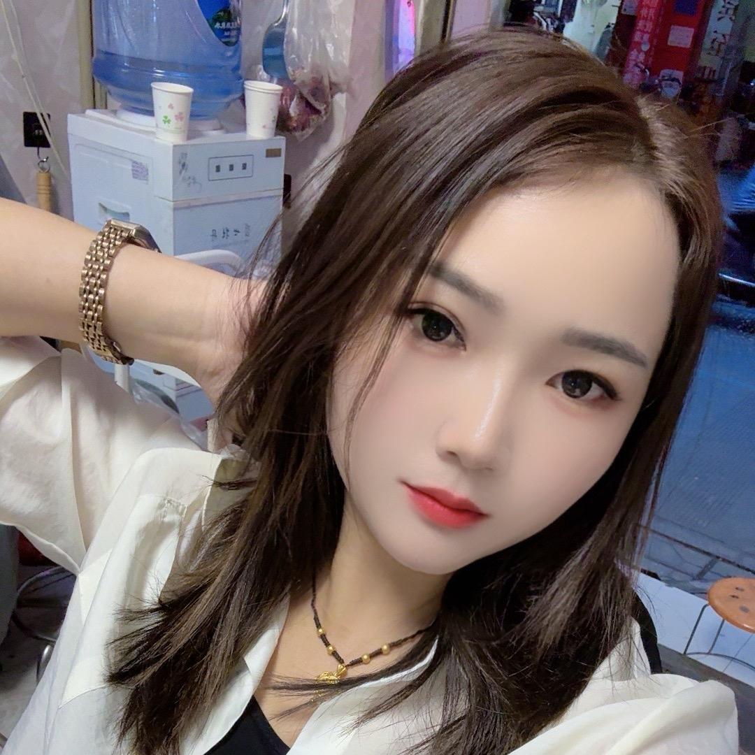 单  亲  妈  妈（ 阿芬）连赞拉黑