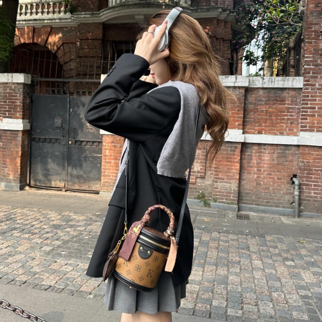 琳琳轻奢女包工厂