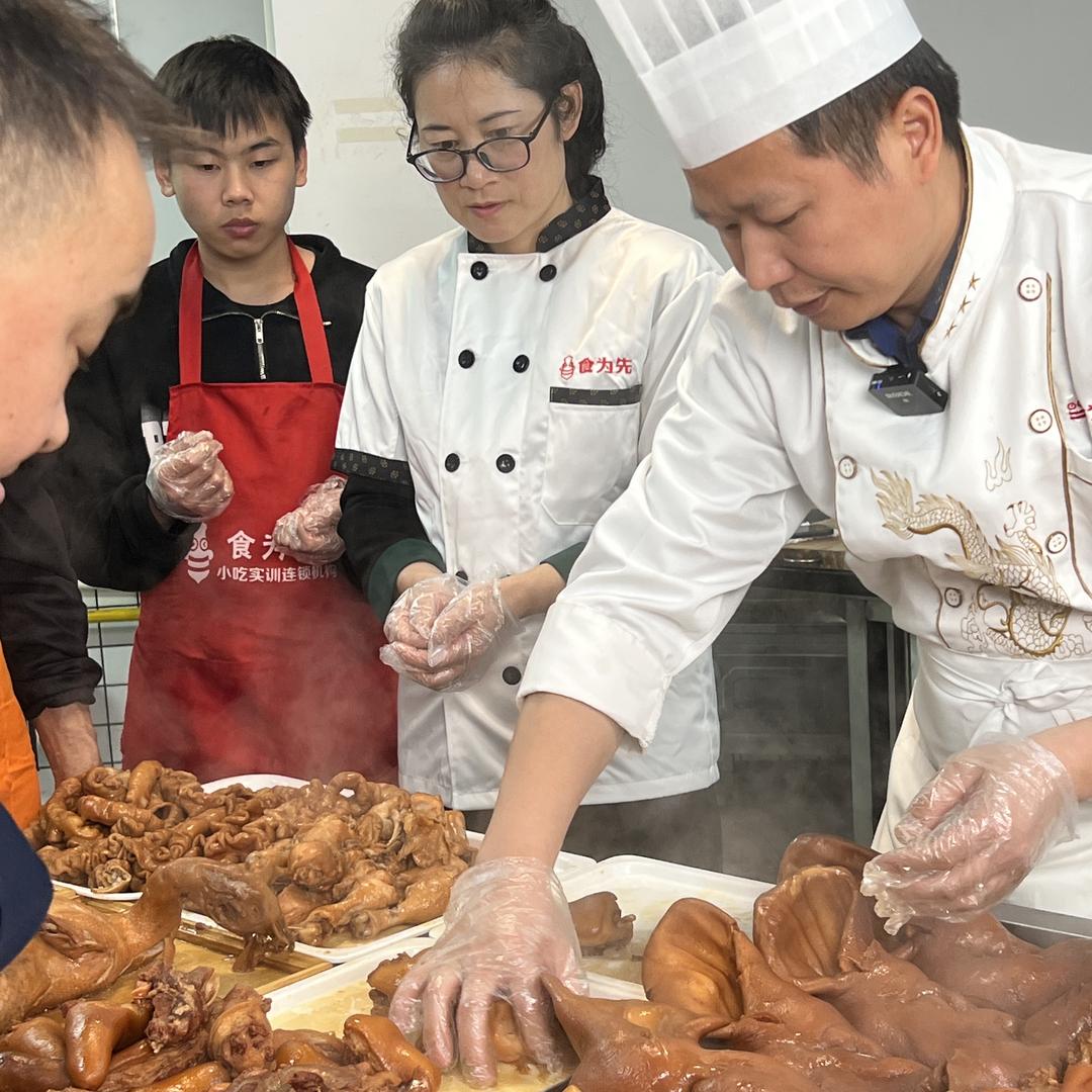 上海嘉定食为先小吃培训餐饮创业