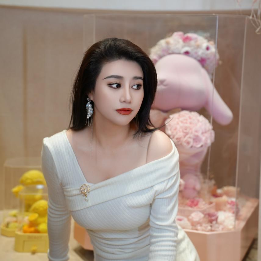 请叫我叮丁🌟³⁰³
