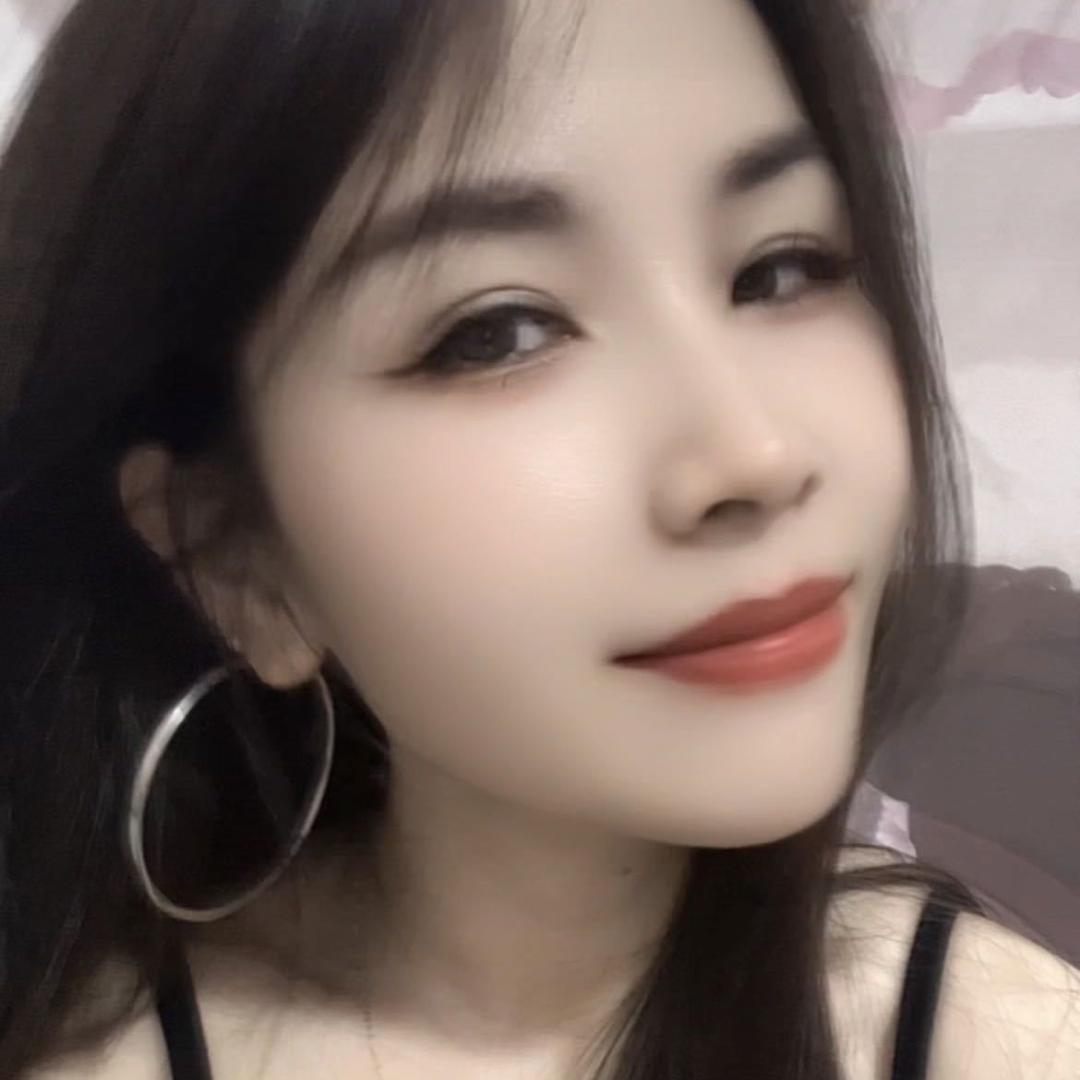 诗诗🧚‍♀️