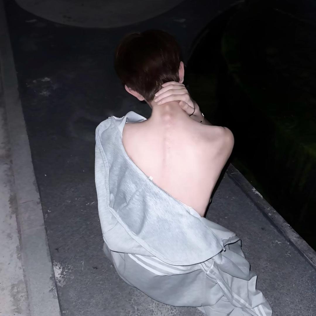 来杯生椰拿铁