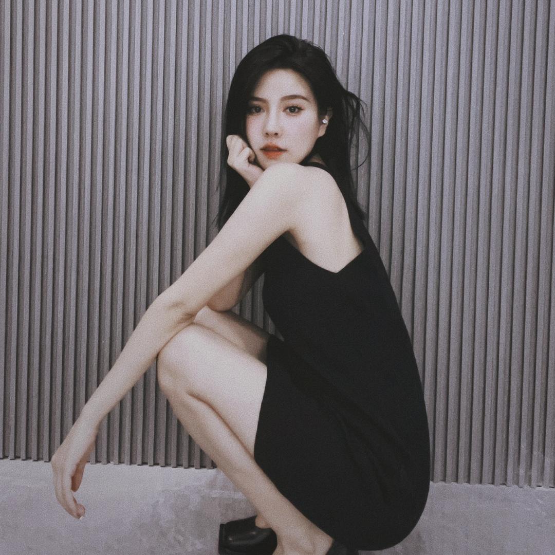 西安诗袜一姐服饰