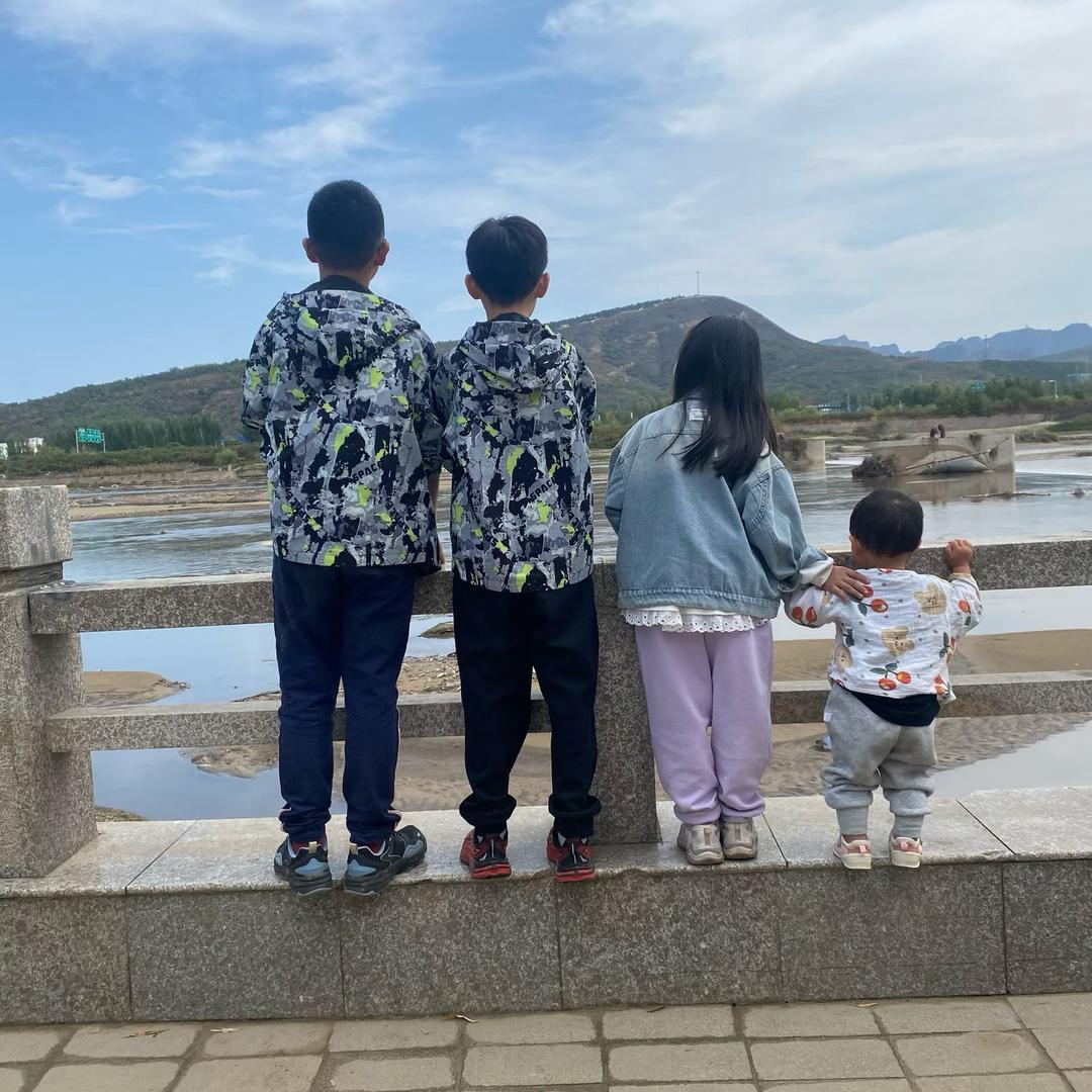 兔兔那么可爱(˵¯͒〰¯͒˵)