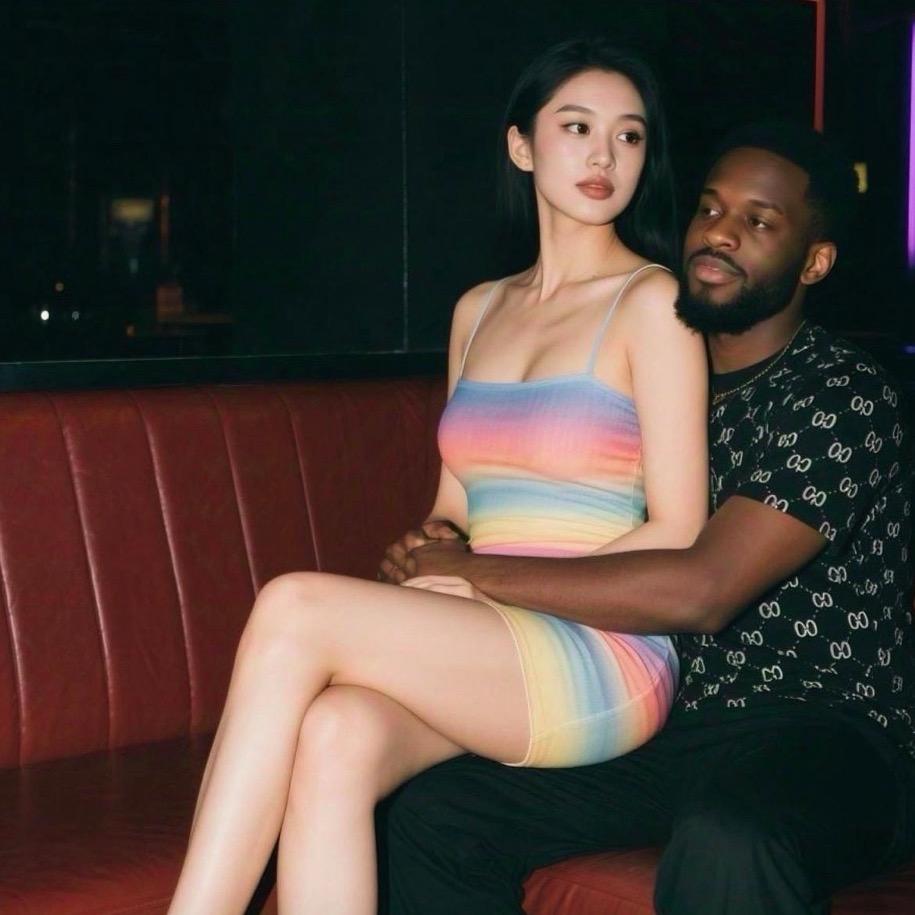 电梯口的爱情💓