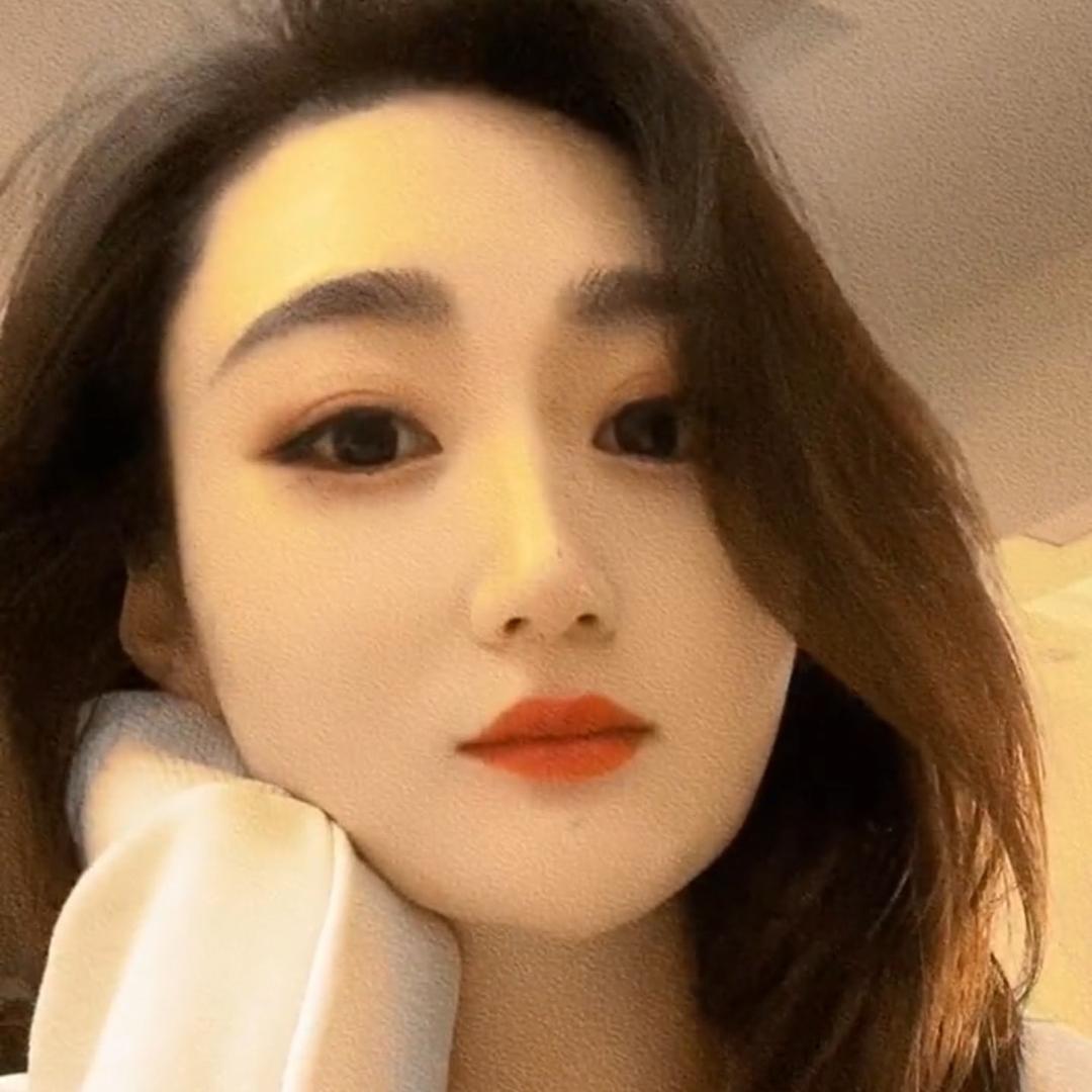 王可爱《橱窗好物》