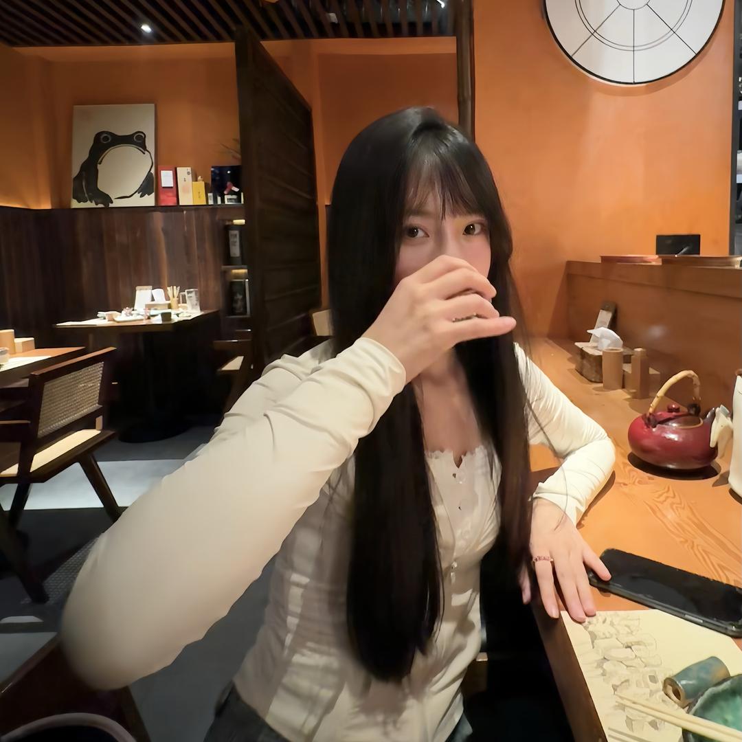 纤琳萱